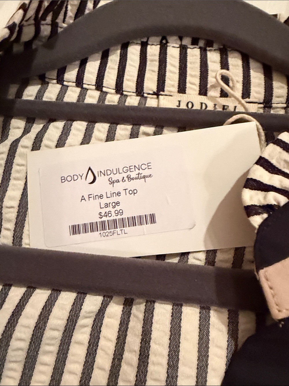 JODIFL Black & White Striped Long-Sleeve Dress Shirt - Picture 4 of 16